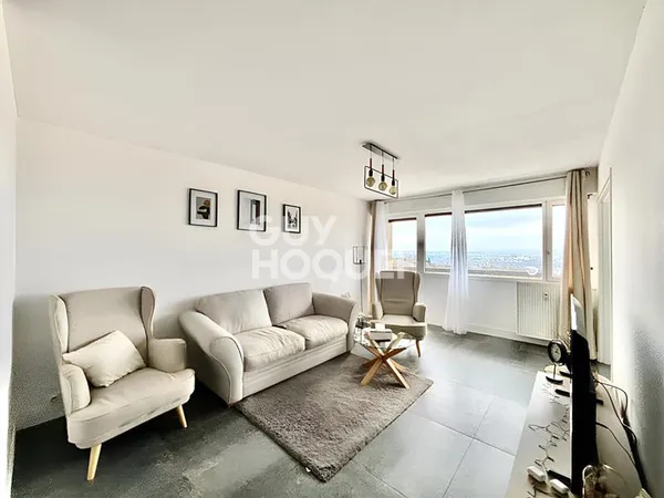 À vendre : Appartement spacieux de 5 pièces à Rillieux-la-Pape