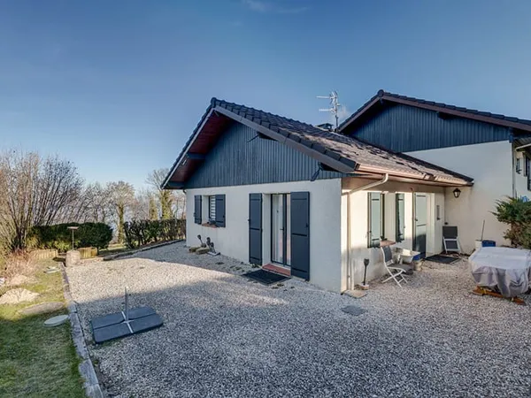 Maison Larringes 6 pièces 142 m² sur 1442 m² de terrain dans un secteur calme