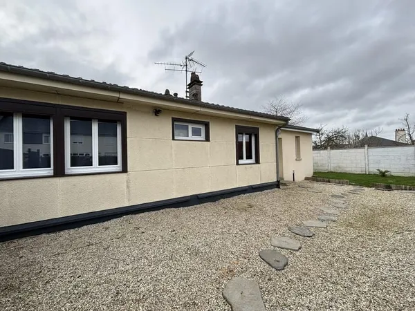 Maison de plain-pied 100 m2 avec garage 