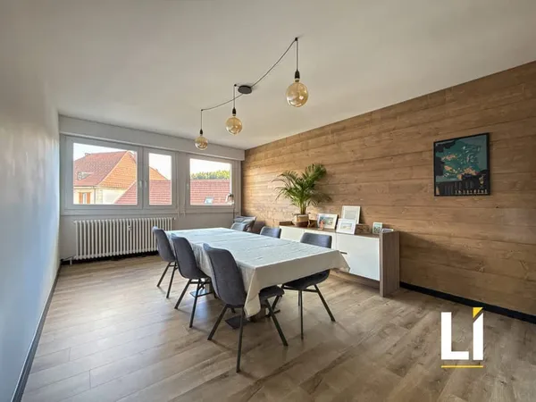 APPARTEMENT RÉNOVÉ AU CENTRE VILLE