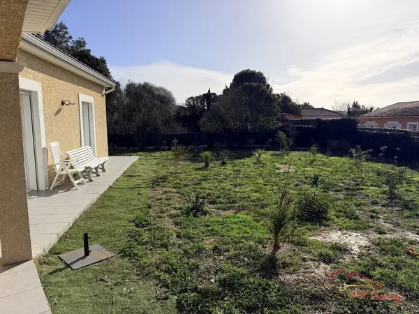 Villa plain-pied T5 sur 814 m2 de terrain garage 29 m2 