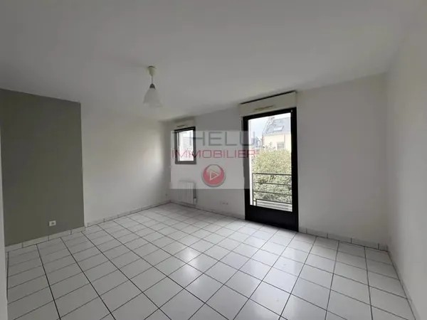 Studio proche de la gare, du centre ville, des facultés Saint-Leu, Cathédrale 
