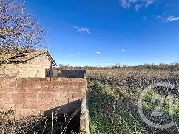 Terrain 14143 m² 