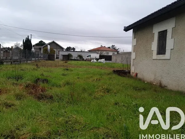 Terrain 526 m²