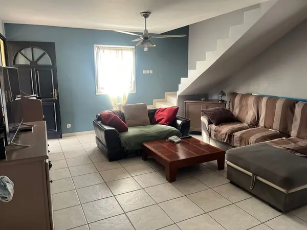 Maison familiale 132 m² - Quartier Français Sainte-Suzanne ? 