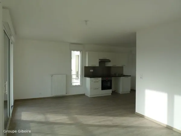 A LOUER - AGENCE GIBOIRE - APPARTEMENT DE STANDING T4 NEUF - RENNES/GAYEULLES 