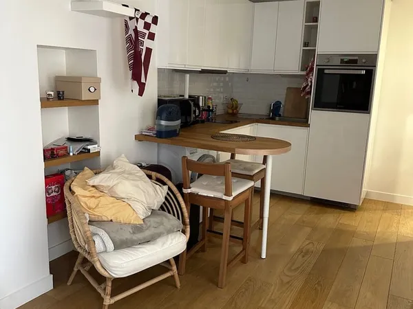 STUDIO MEUBLE A LOUER 