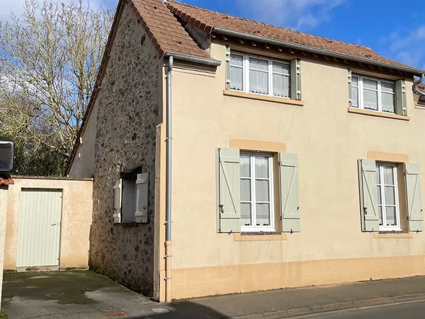 Maison Epernon sortie 4 pièce(s) 75 m2