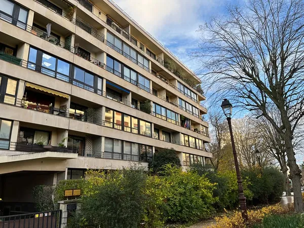 Appartement Saint-Cloud / 5 pièces 102,66 m2 / Beau potentiel