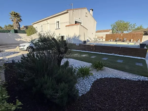 Villa de T4 et appartement T2 