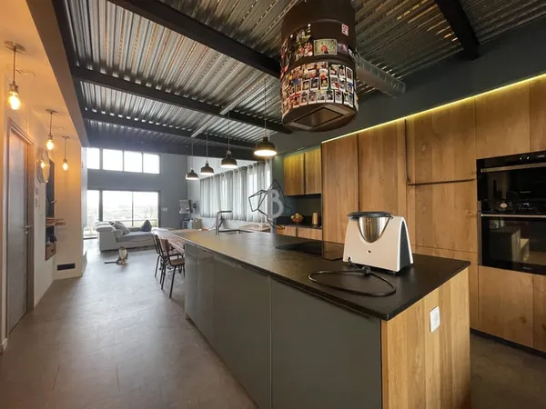Grange rénovée - 230 m2 - LAX