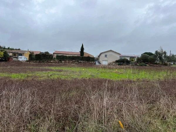Terrain 789 m² 