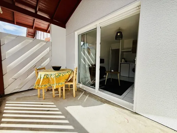 Hauteurs Plage, Appartement T2 avec terrasse et parking dans