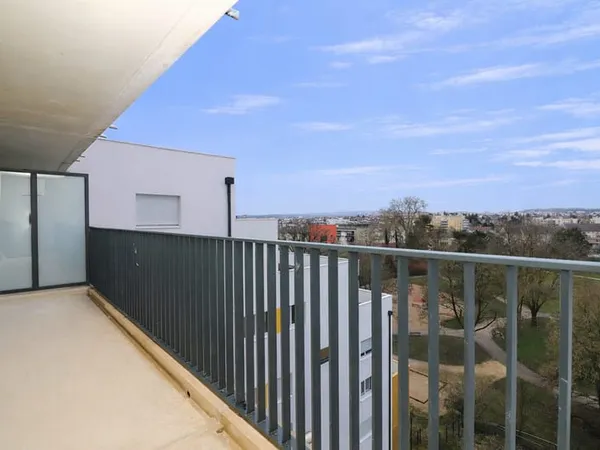 APPARTEMENT T3 DE 64,85 m² AVEC BALCON DRAPEAU
