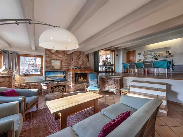 Un chalet d'exception face aux sommets