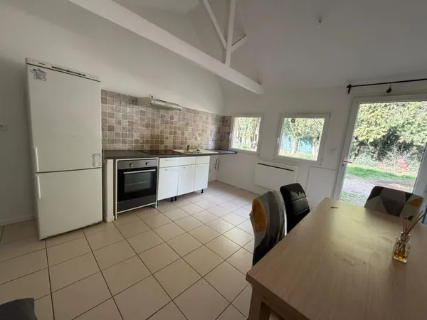APPARTEMENT T3 MEUBLE - LYON 3 