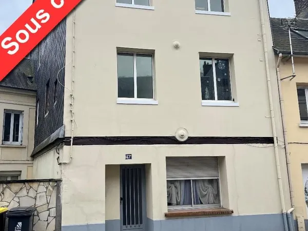 Bâtiment 251 m²