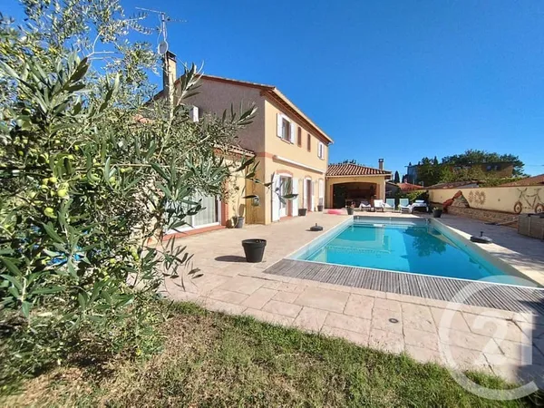 Maison 10 pièces 272 m²