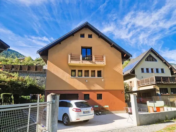 Maison 7 pièces 199 m2