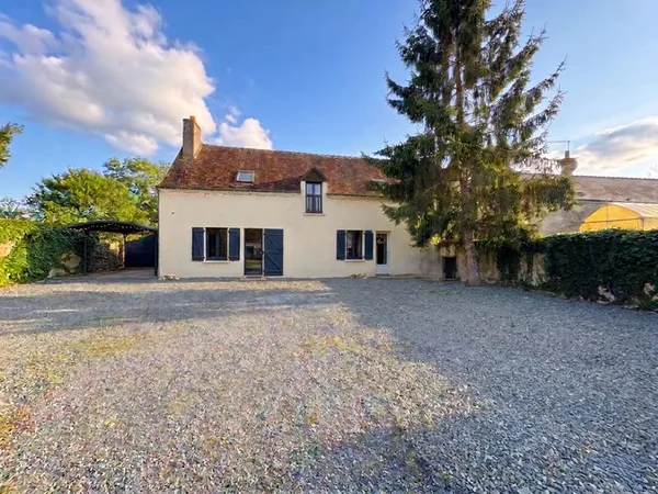 Un cocon renové plein de charme au coeur de Luzillé maison 2 chambres