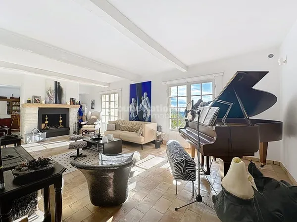 Rare sur le secteur Maison de caractère Le Tignet 4/5pièce(s) 170 m2
