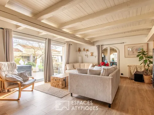 Maison familiale dans un ancien corps de ferme rénové