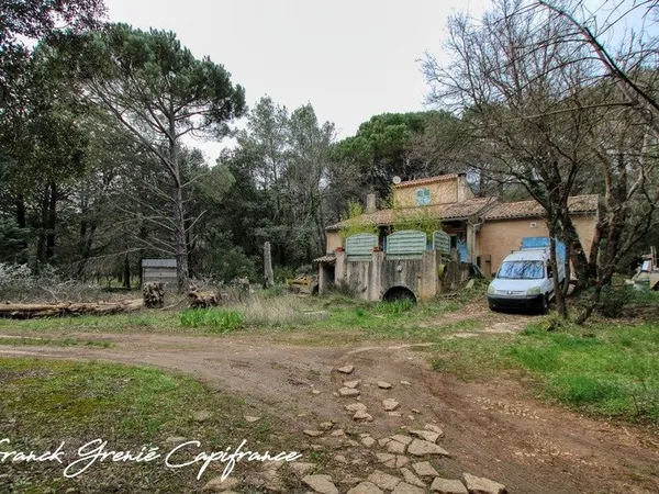 Maison viager à vendre occupé à SIGNES (83)