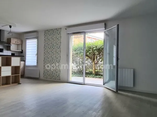 Agréable T2 avec jardin, terrasse et parking