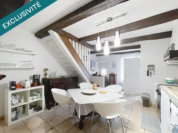 MAISON DE VILLE DE 173M² ,3 CHAMBRES, JARDIN, GARAGE