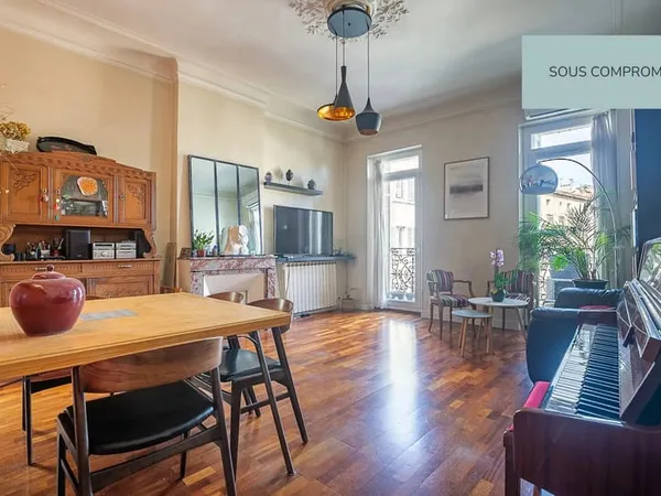 Exclusivité - Marseille 4ème - Cinq avenues - Appartement de charme T4 de 91m².