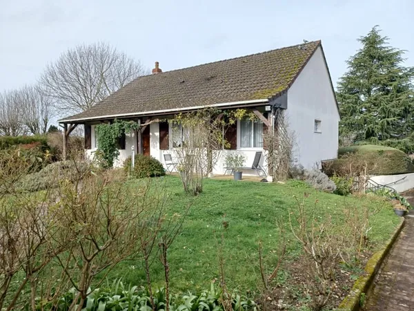 La Charité sur Loire pavillon T5 de 90 m2 habitable jardin 3