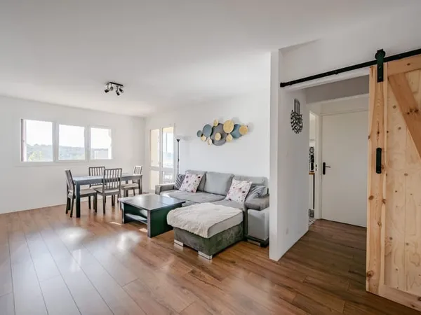 BEAU T4 EN DERNIER ETAGE ...