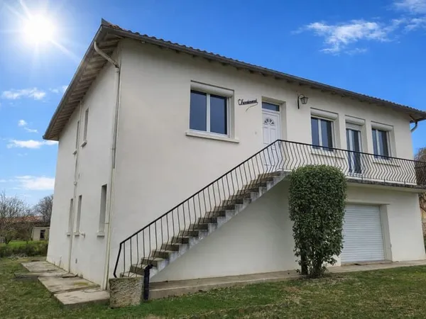 Maison T4 avec garage sur 1610 m2