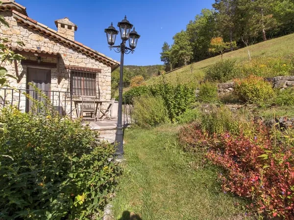 Guillaumes//Maison 130 M&//Terrain 5251 M²