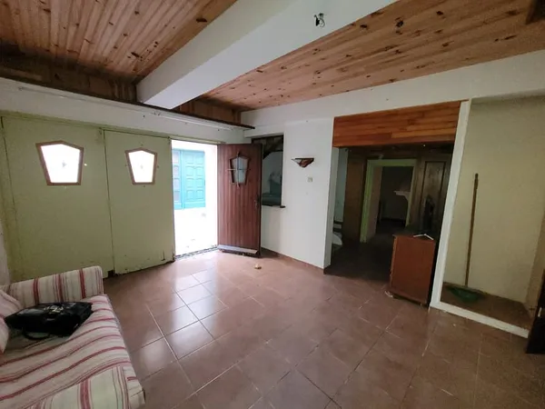 Armissan Maison de Village de type IV située dans une petite