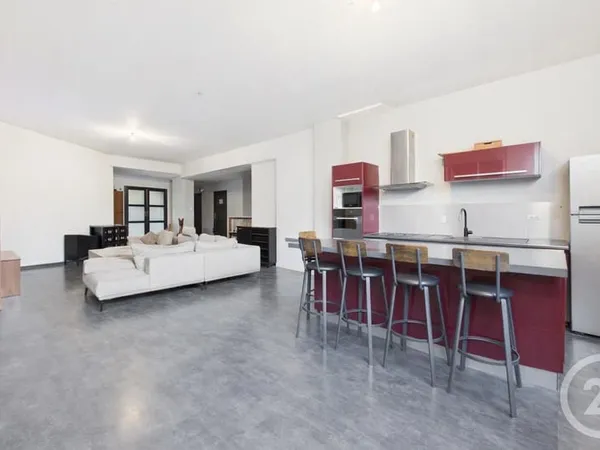 Appartement 4 pièces 150 m²