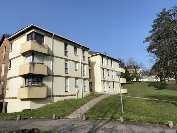 VILLERS-LES-NANCY : GRAND APPARTEMENT T1 AVEC PARKING