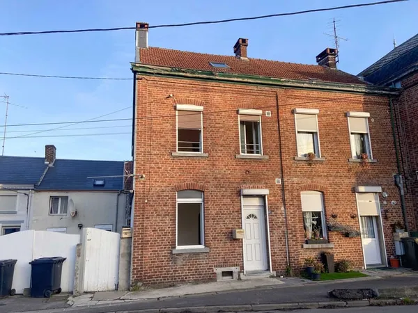 MAISON 3 CH A PROXIMITÉ DES ECOLES ET COMMERCES