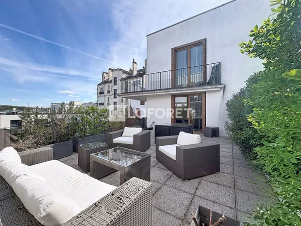 Apt 3 pièces coeur de ville avec terrasse de 75m2