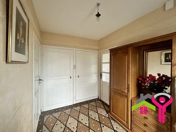 Fermette 2 chambres et grange 