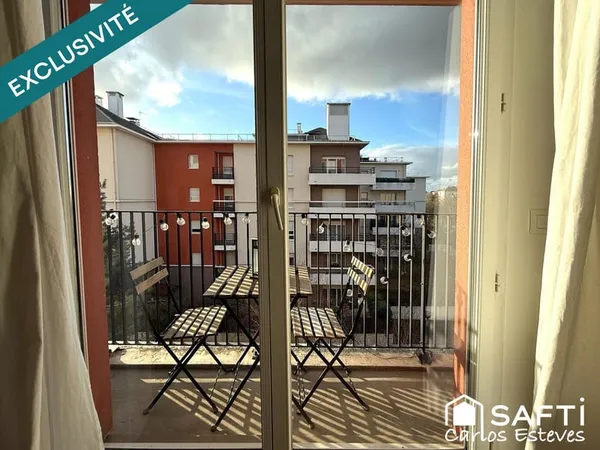 Appartement quatre pièces dans quartier récent