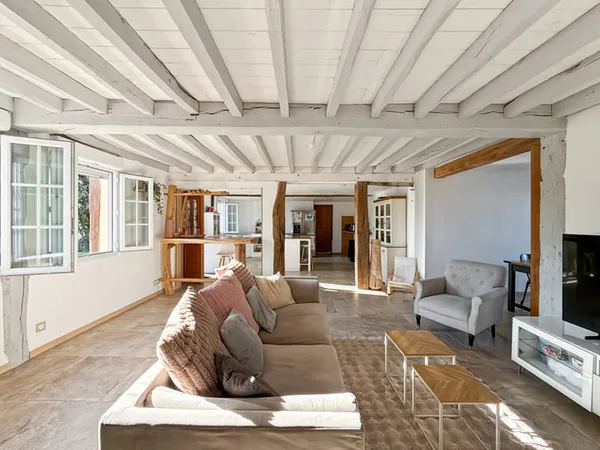MAISON - 7 PIÈCES - LA NEUVE-GRANGE
