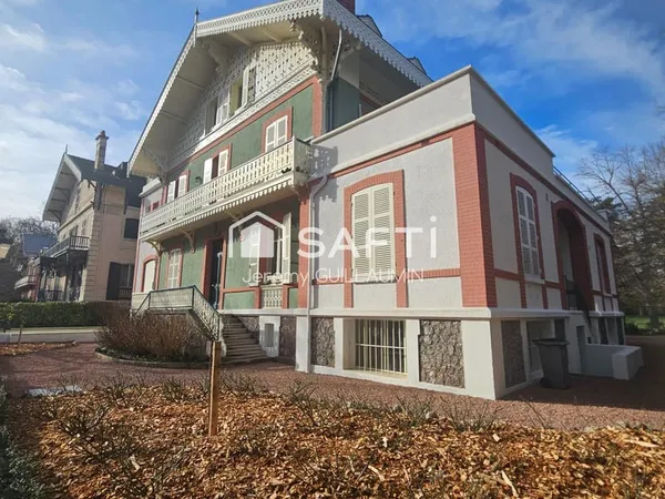Appartement 98m² Résidence Historique Vichy
