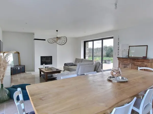 Maison Elven 8 pièces 209 m2 en campagne