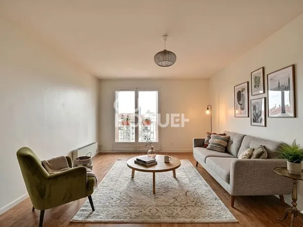 (Visite virtuelle) AUX PORTES DE MONTCHAT - A vendre, appartement de type T3 de 73 m² avec balcons, 