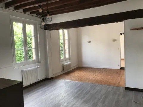 A louer à Louviers appartement de type F3 à 2 minutes ndu cent