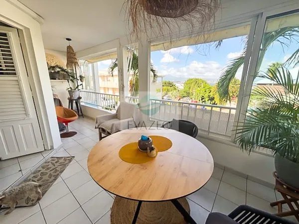 T3 de 50m2 + Terrasse 15m2 - TROIS ILETS