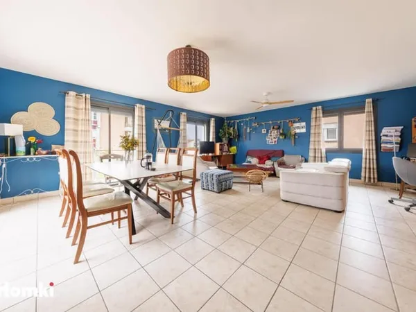 Maison/Villa T6 de 200 m2 à Beaumont 63110