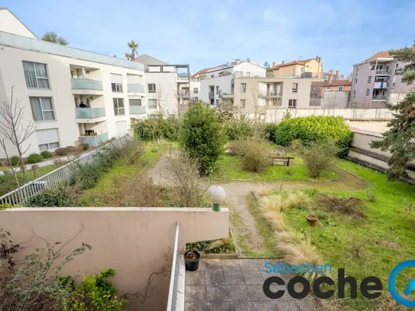 Villeurbanne Maisons-neuves / limitrophe Lyon 3