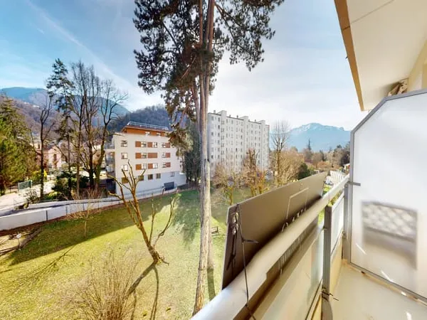Bel Appartement T3 + place de parking. Traversant Calme, Vue Dégagée et Verdure